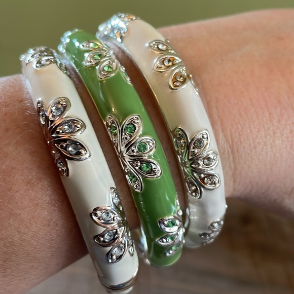 Three bracelet set. - Picture 5 of 5